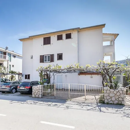 Mirjana Apartamento